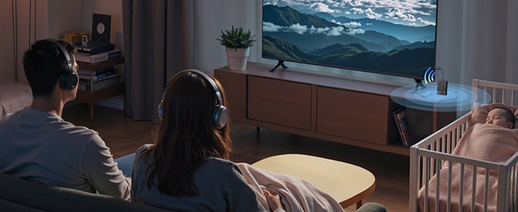 Wireless Bluetooth 6.0 Audio Adapter with Dual Headphone Support for Airplanes, TVs, Gaming, and Fitness Machines